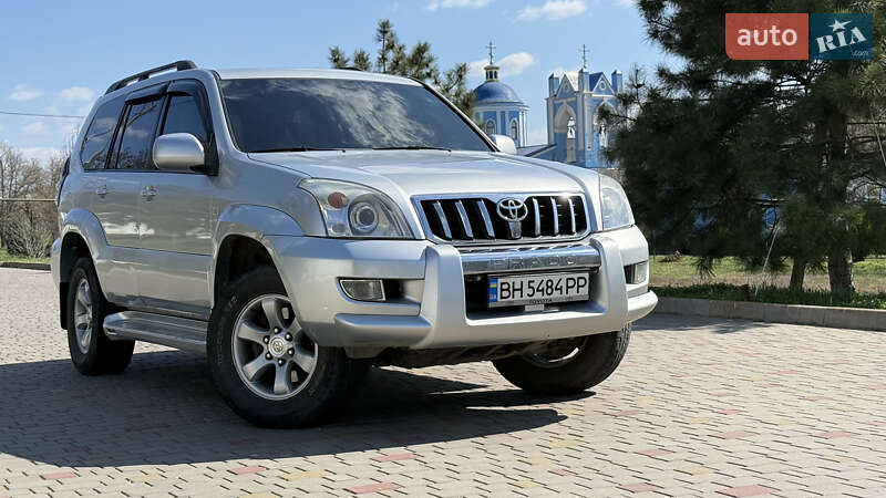 Внедорожник / Кроссовер Toyota Land Cruiser 2008 в 
