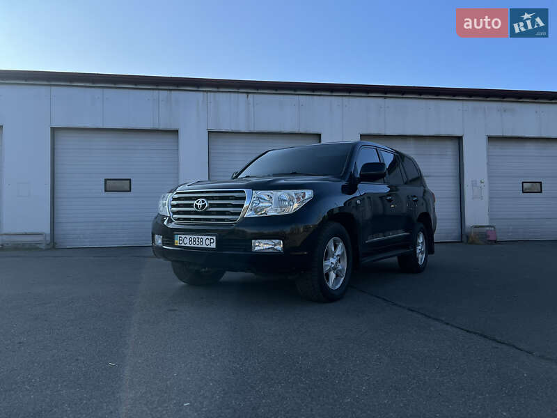 Внедорожник / Кроссовер Toyota Land Cruiser 2008 в 