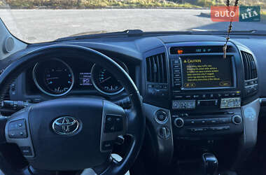 Внедорожник / Кроссовер Toyota Land Cruiser 2008 в 