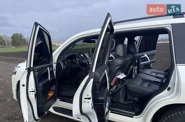 Внедорожник / Кроссовер Toyota Land Cruiser 2020 в 