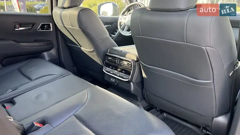 Toyota Land Cruiser 2023