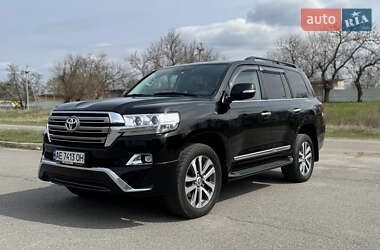 Внедорожник / Кроссовер Toyota Land Cruiser 2016 в 