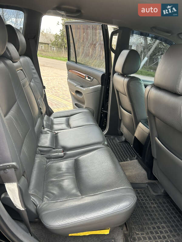 Позашляховик / Кросовер Toyota Land Cruiser 2006 в Одесі