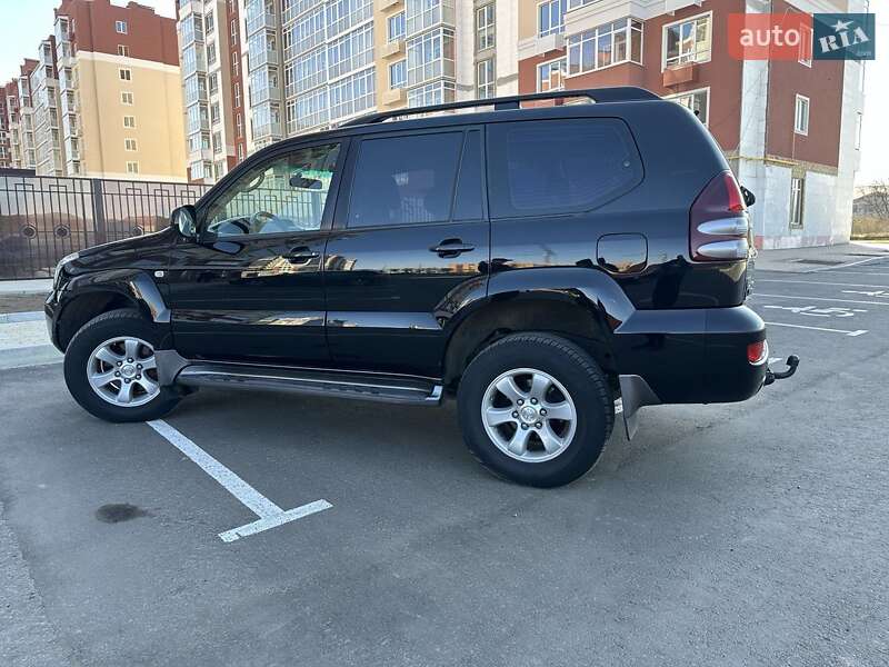 Внедорожник / Кроссовер Toyota Land Cruiser 2007 в Умани