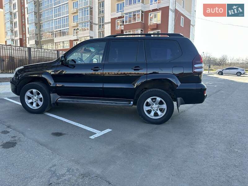 Внедорожник / Кроссовер Toyota Land Cruiser 2007 в Умани