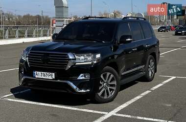 Позашляховик / Кросовер Toyota Land Cruiser 2017 в 