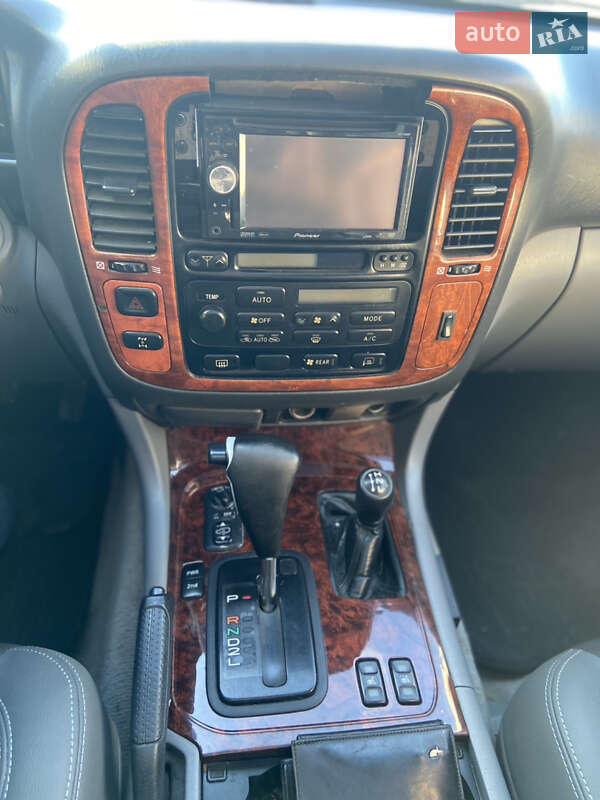 Внедорожник / Кроссовер Toyota Land Cruiser 2001 в Тернополе