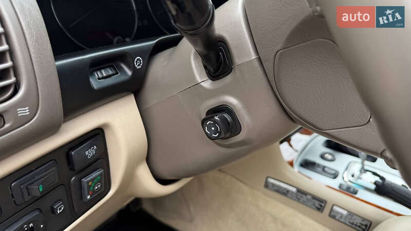 Позашляховик / Кросовер Toyota Land Cruiser 2005 в Києві