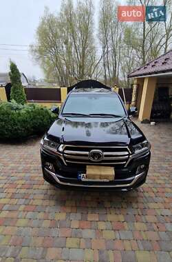 Позашляховик / Кросовер Toyota Land Cruiser 2019 в 