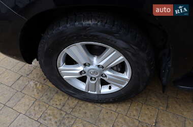 Внедорожник / Кроссовер Toyota Land Cruiser 2012 в 