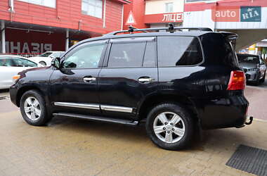 Внедорожник / Кроссовер Toyota Land Cruiser 2012 в 