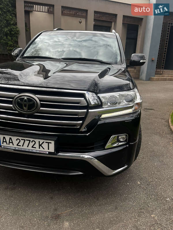 Внедорожник / Кроссовер Toyota Land Cruiser 2016 в Киеве