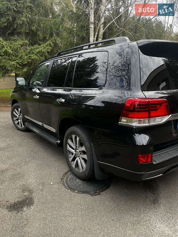 Внедорожник / Кроссовер Toyota Land Cruiser 2016 в Киеве