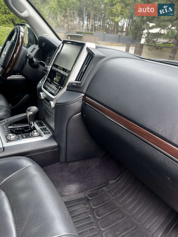 Внедорожник / Кроссовер Toyota Land Cruiser 2016 в Киеве