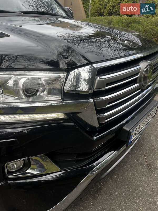 Внедорожник / Кроссовер Toyota Land Cruiser 2016 в Киеве