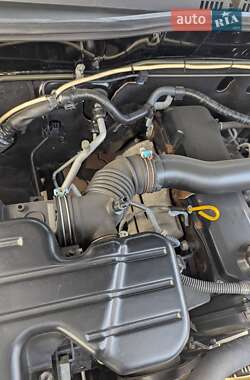 Внедорожник / Кроссовер Toyota Land Cruiser 2005 в 