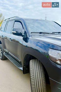 Внедорожник / Кроссовер Toyota Land Cruiser 2019 в 