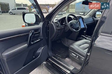 Внедорожник / Кроссовер Toyota Land Cruiser 2008 в 