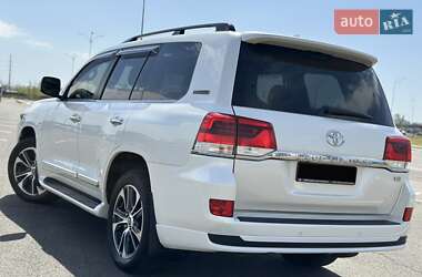 Внедорожник / Кроссовер Toyota Land Cruiser 2020 в 