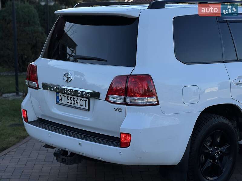 Внедорожник / Кроссовер Toyota Land Cruiser 2009 в Ивано-Франковске