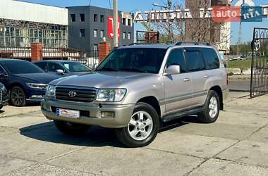 Позашляховик / Кросовер Toyota Land Cruiser 2003 в 