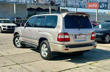 Позашляховик / Кросовер Toyota Land Cruiser 2003 в 