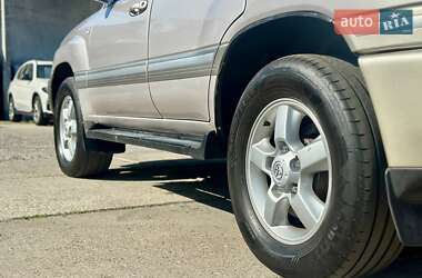 Позашляховик / Кросовер Toyota Land Cruiser 2003 в 