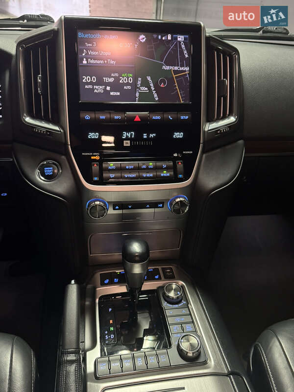 Внедорожник / Кроссовер Toyota Land Cruiser 2018 в Одессе фото 11 Внедорожник / Кроссовер Toyota Land Cruiser 2018 в Одессе