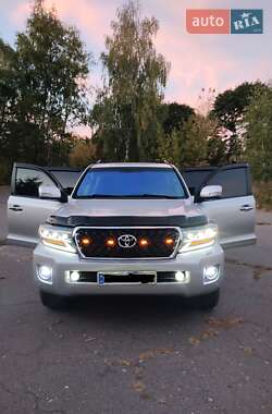 Внедорожник / Кроссовер Toyota Land Cruiser 2012 в 