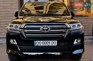 Позашляховик / Кросовер Toyota Land Cruiser 2020 в 