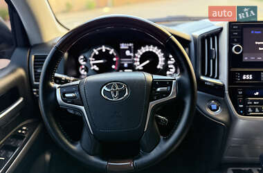 Позашляховик / Кросовер Toyota Land Cruiser 2020 в 