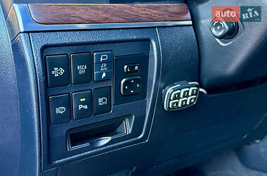 Позашляховик / Кросовер Toyota Land Cruiser 2020 в 