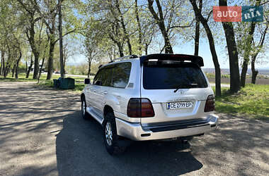 Внедорожник / Кроссовер Toyota Land Cruiser 2001 в 
