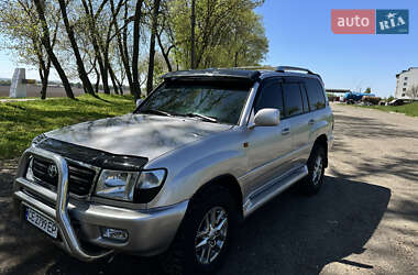 Внедорожник / Кроссовер Toyota Land Cruiser 2001 в 