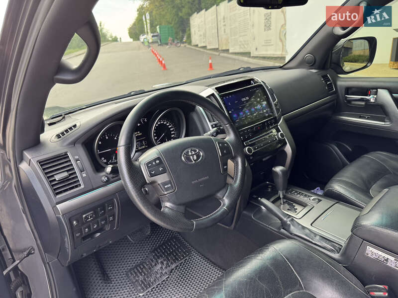 Позашляховик / Кросовер Toyota Land Cruiser 2012 в Києві