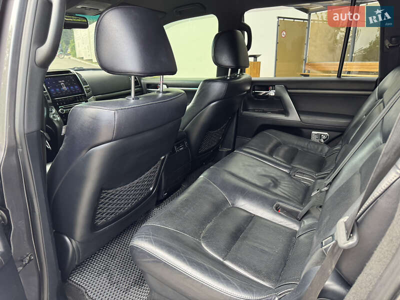 Позашляховик / Кросовер Toyota Land Cruiser 2012 в Києві