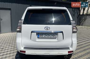 Внедорожник / Кроссовер Toyota Land Cruiser 2010 в 