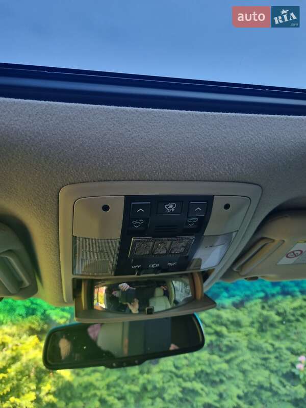 Позашляховик / Кросовер Toyota Land Cruiser 2011 в Львові