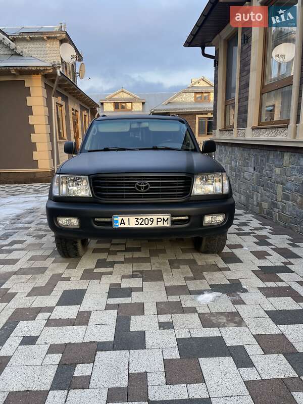 Toyota Land Cruiser 2001