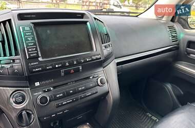 Внедорожник / Кроссовер Toyota Land Cruiser 2011 в 