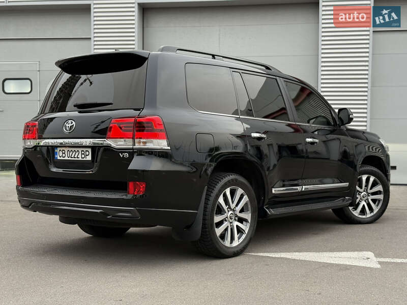 Внедорожник / Кроссовер Toyota Land Cruiser 2017 в Киеве