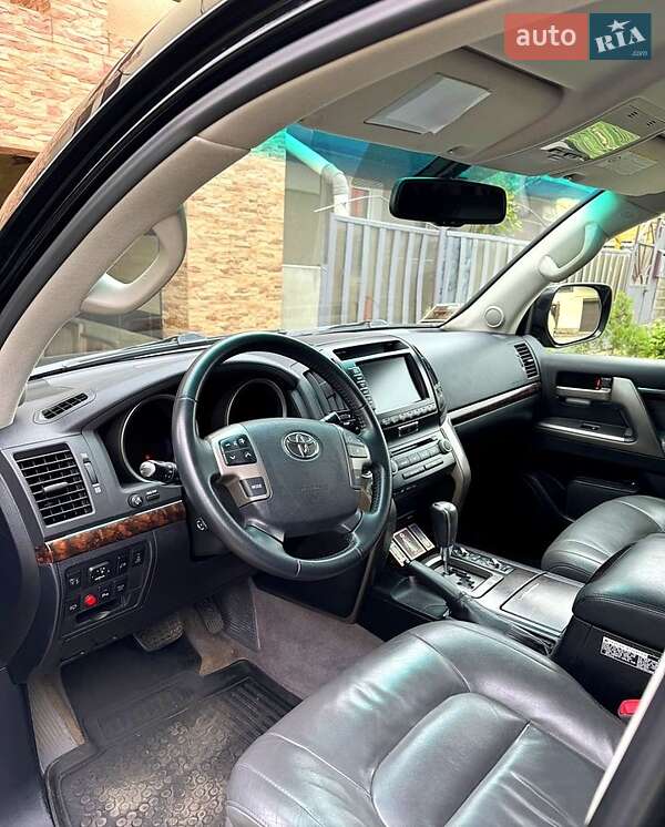 Позашляховик / Кросовер Toyota Land Cruiser 2010 в Чорноморську