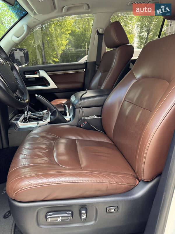 Внедорожник / Кроссовер Toyota Land Cruiser 2015 в Черкассах