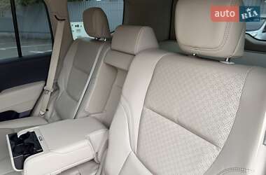 Внедорожник / Кроссовер Toyota Land Cruiser 2021 в 