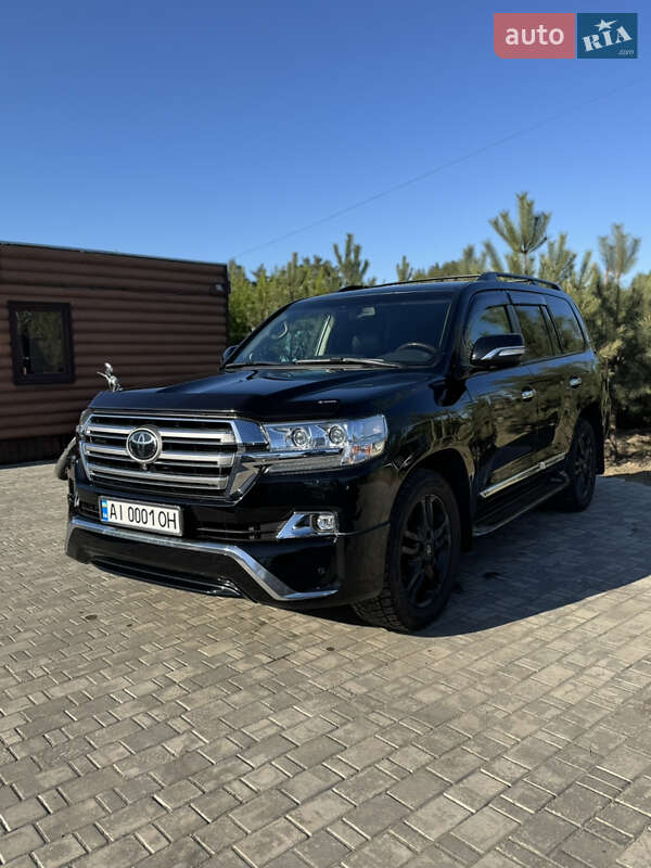 Внедорожник / Кроссовер Toyota Land Cruiser 2013 в 