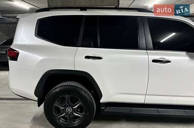 Позашляховик / Кросовер Toyota Land Cruiser 2022 в 