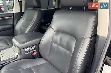 Внедорожник / Кроссовер Toyota Land Cruiser 2018 в 