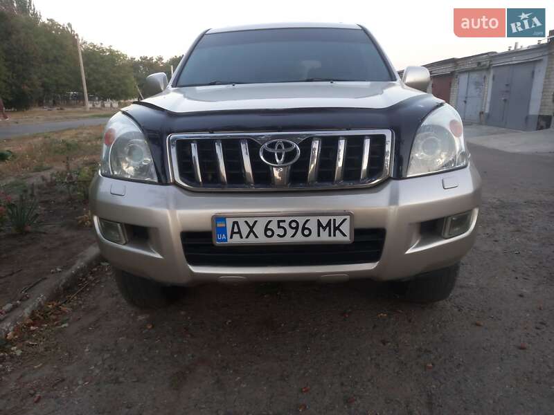 Внедорожник / Кроссовер Toyota Land Cruiser 2006 в Лозовой