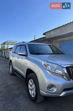 Позашляховик / Кросовер Toyota Land Cruiser 2013 в 