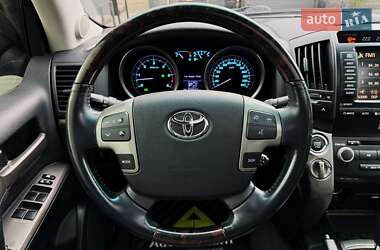 Позашляховик / Кросовер Toyota Land Cruiser 2008 в 